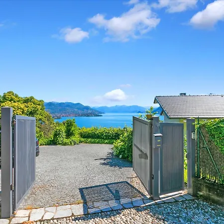 Villa Alessia - 4 Bed Villa With Lake Maggiore View *